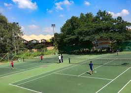 Tennis Court Sitout